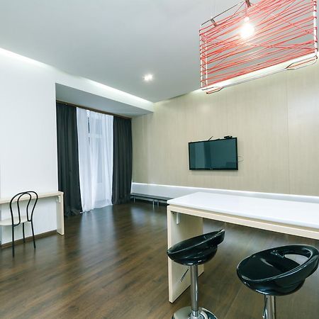 Kreschatik 21 With Terrace 2Br Киев Екстериор снимка